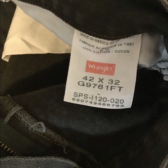 Men’s Wrangler Jeans - Picture 4 of 5